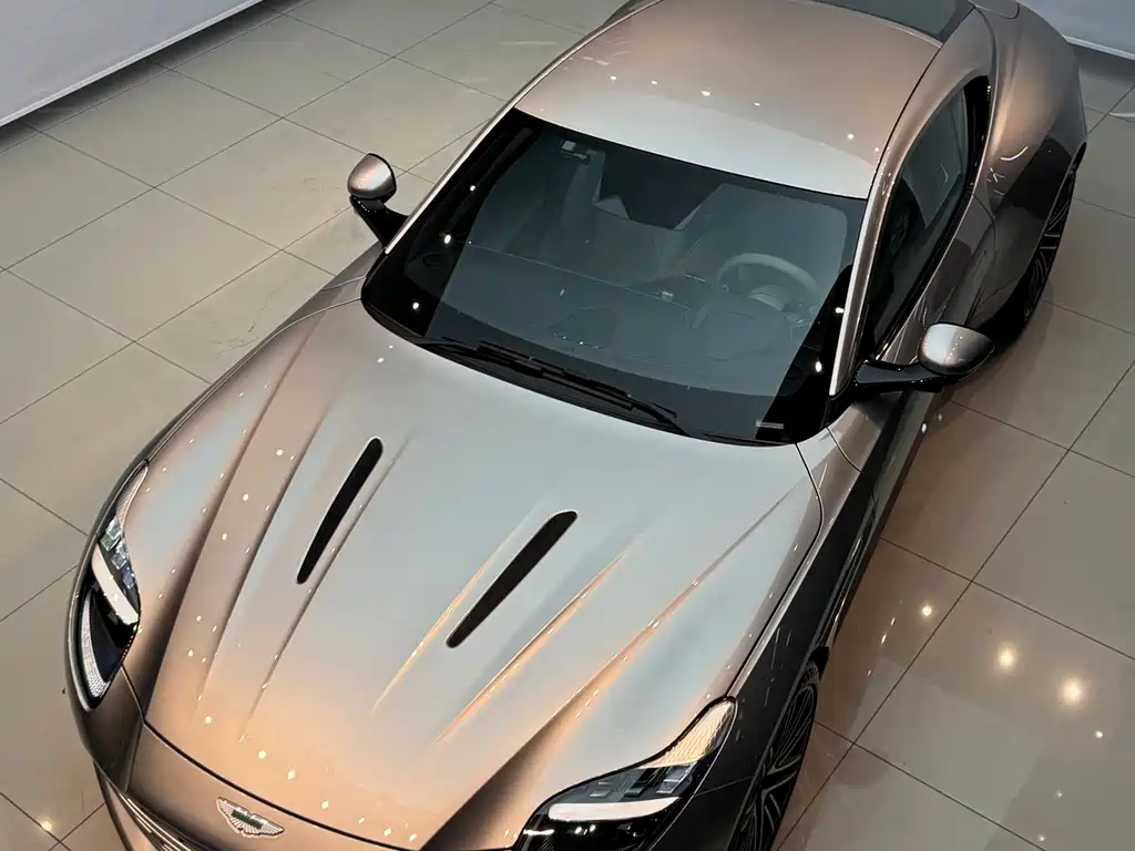 Aston Martin DB12 2023 4.0T V8 Coupe