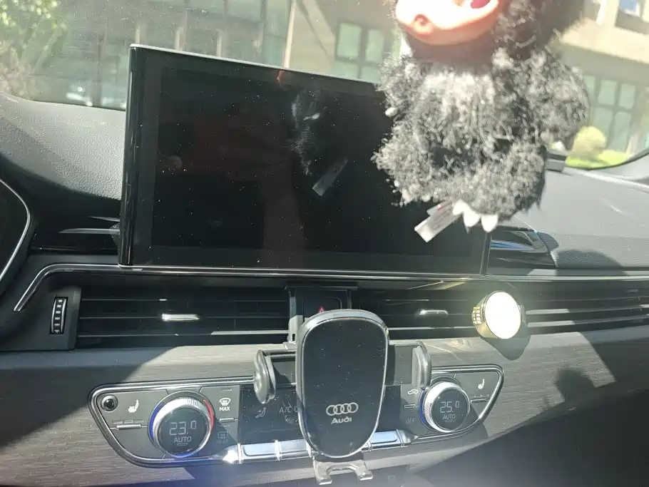 Audi A4L — миниатюра 13