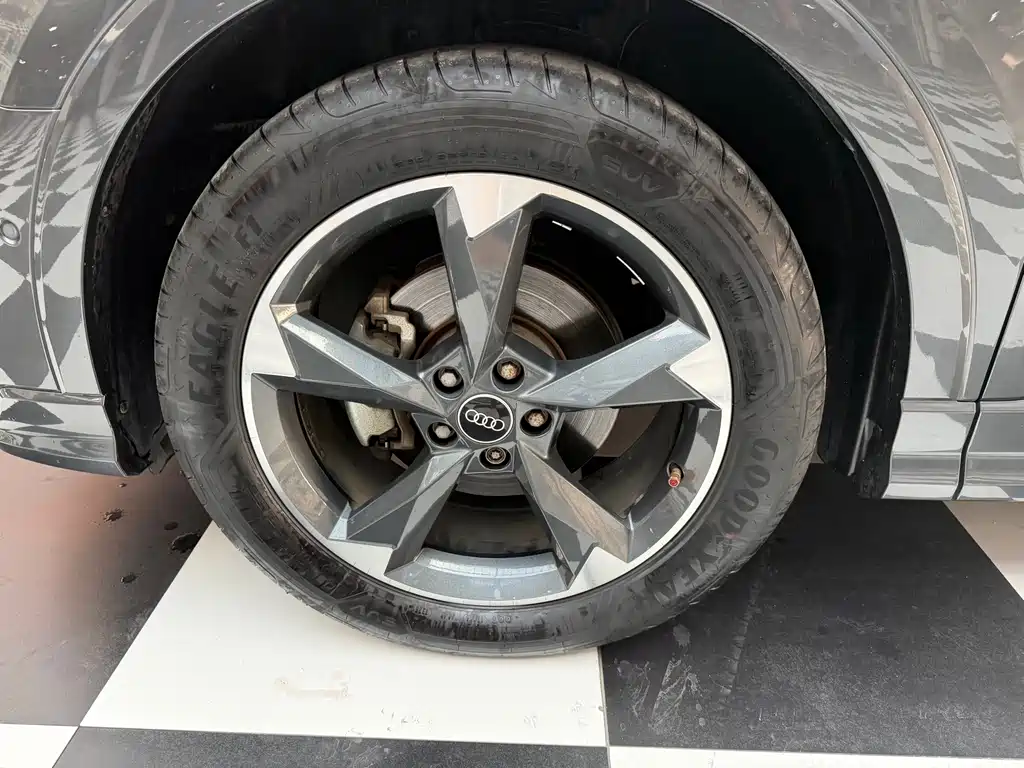 Audi Q3 — миниатюра 17