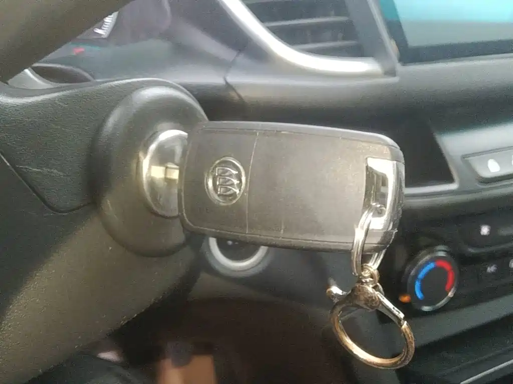 Buick Excelle — миниатюра 9