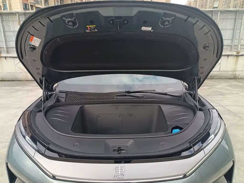 BYD Tang L — миниатюра 6