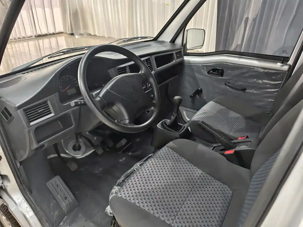 Wuling Zhiguang — миниатюра 11