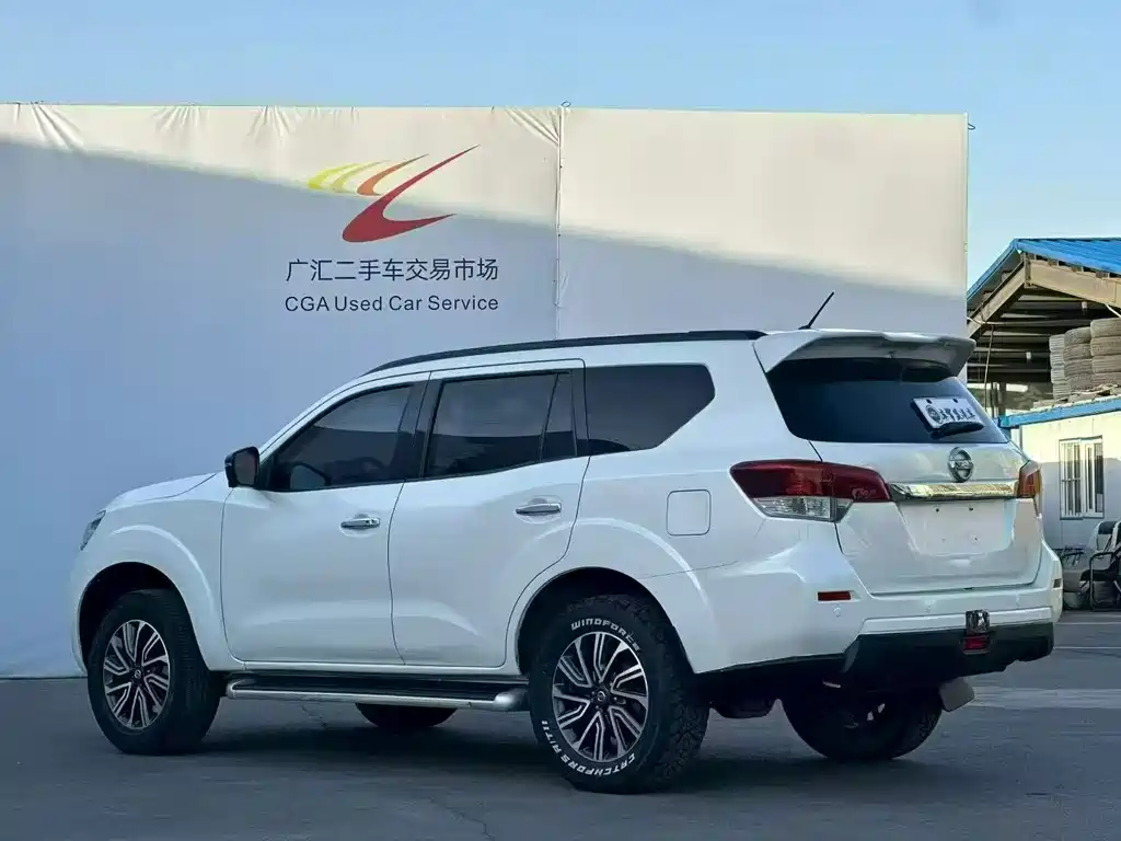 Nissan Terra — миниатюра 9