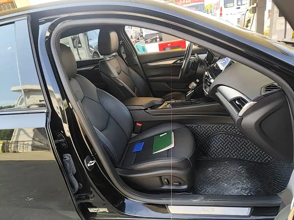 Cadillac CT5 — миниатюра 25