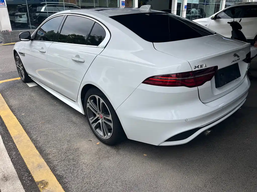 Jaguar XEL — миниатюра 8