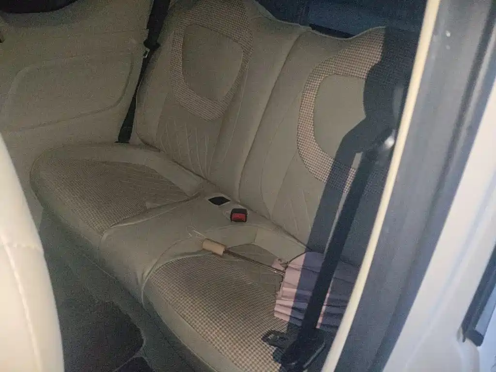 Wuling MINIEV — миниатюра 18