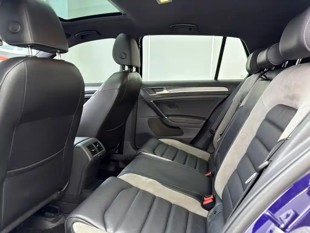Volkswagen Golf — миниатюра 6