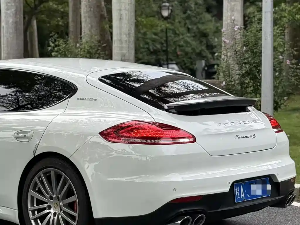 Porsche Panamera 2014 Panamera Executive 3.0T