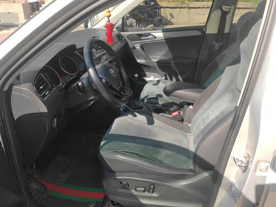 Volkswagen Tiguan L — миниатюра 9