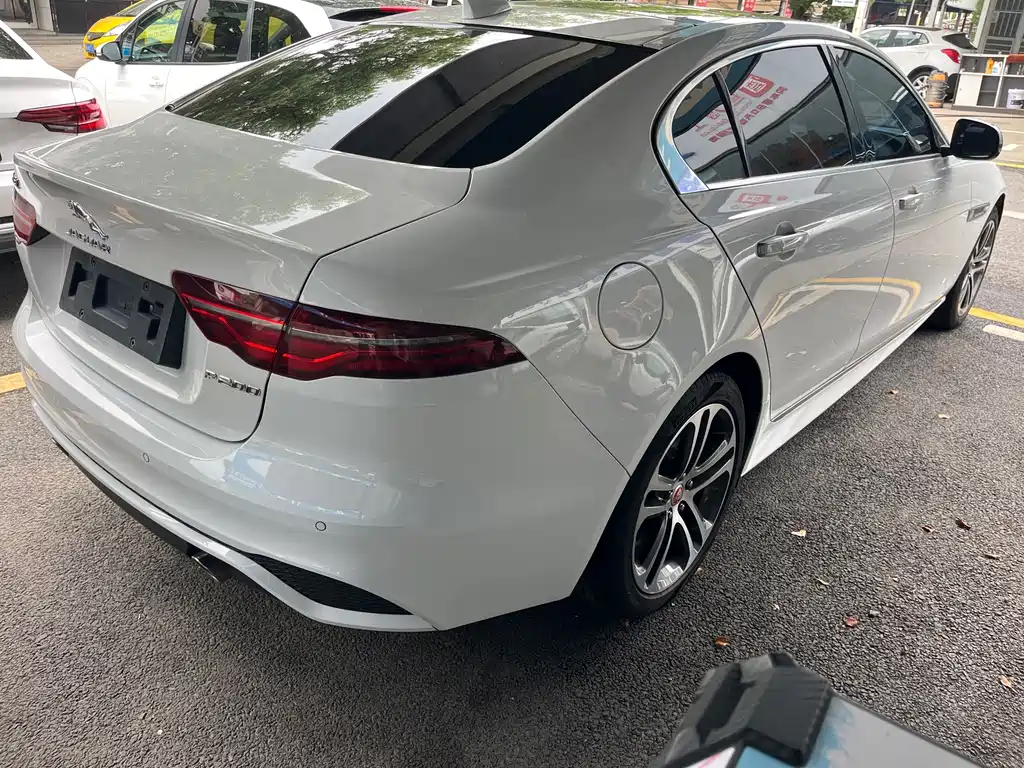 Jaguar XEL — миниатюра 6