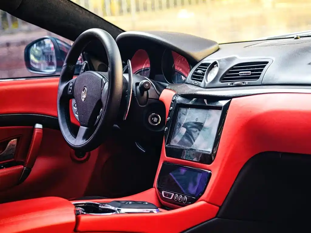 Maserati GranTurismo — миниатюра 10