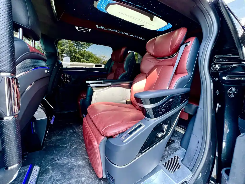 Китайский автомобиль. 华东牌商务车 — миниатюра 6