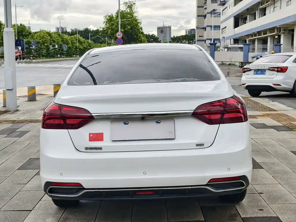 Geely Emgrand — миниатюра 19
