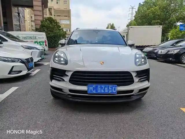 Porsche Macan — миниатюра 2