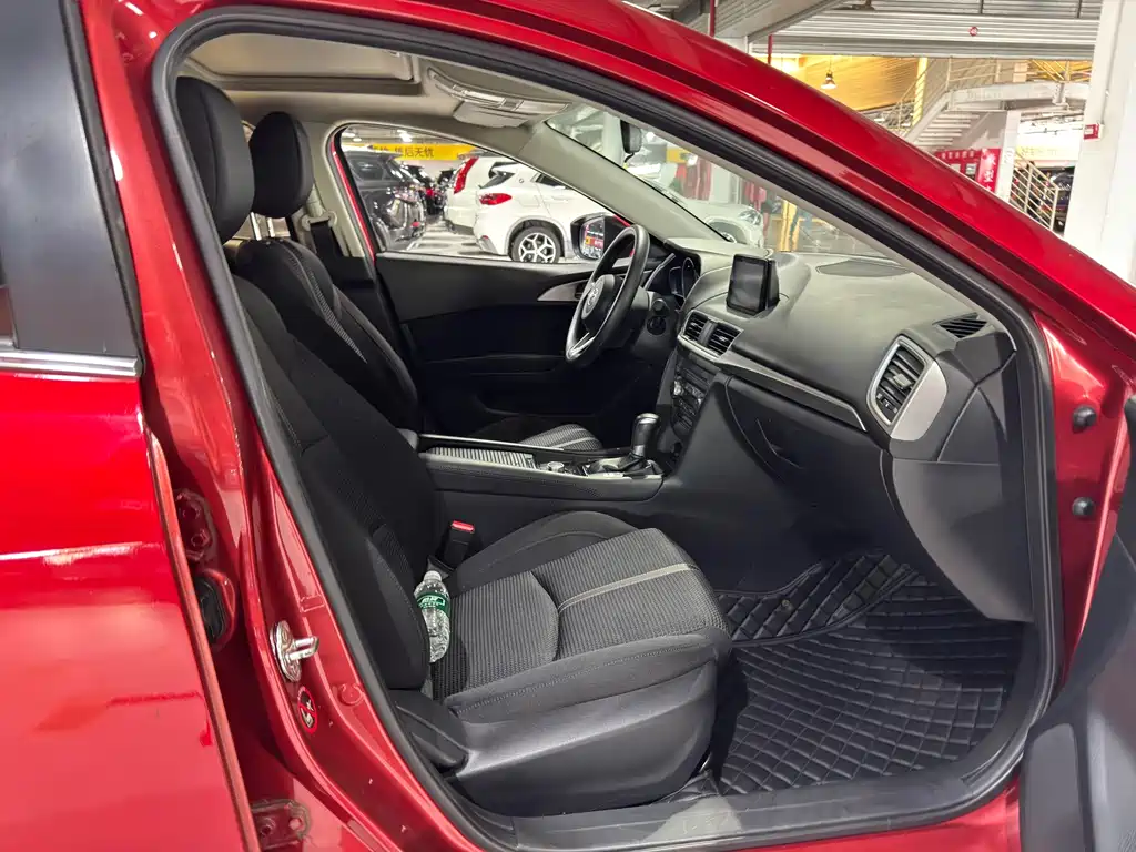 Mazda 3 Axela — миниатюра 10