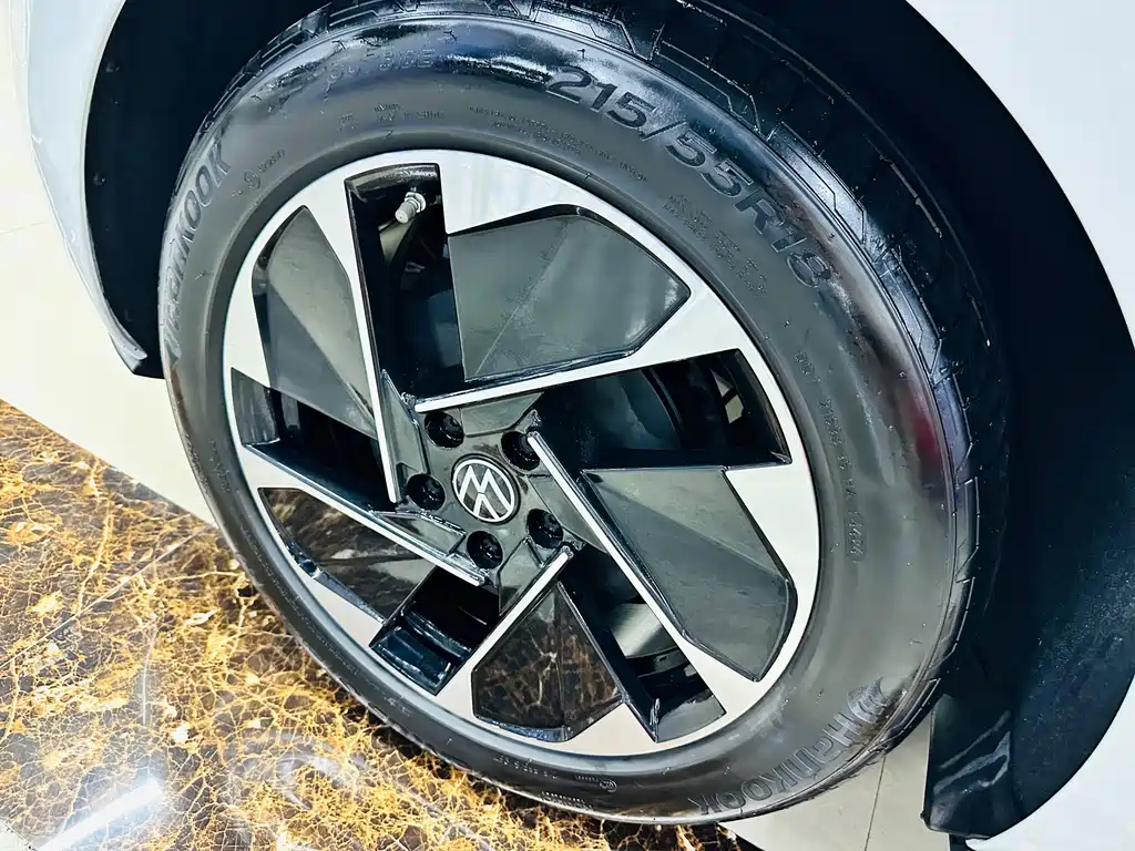 Volkswagen ID.3 — миниатюра 12