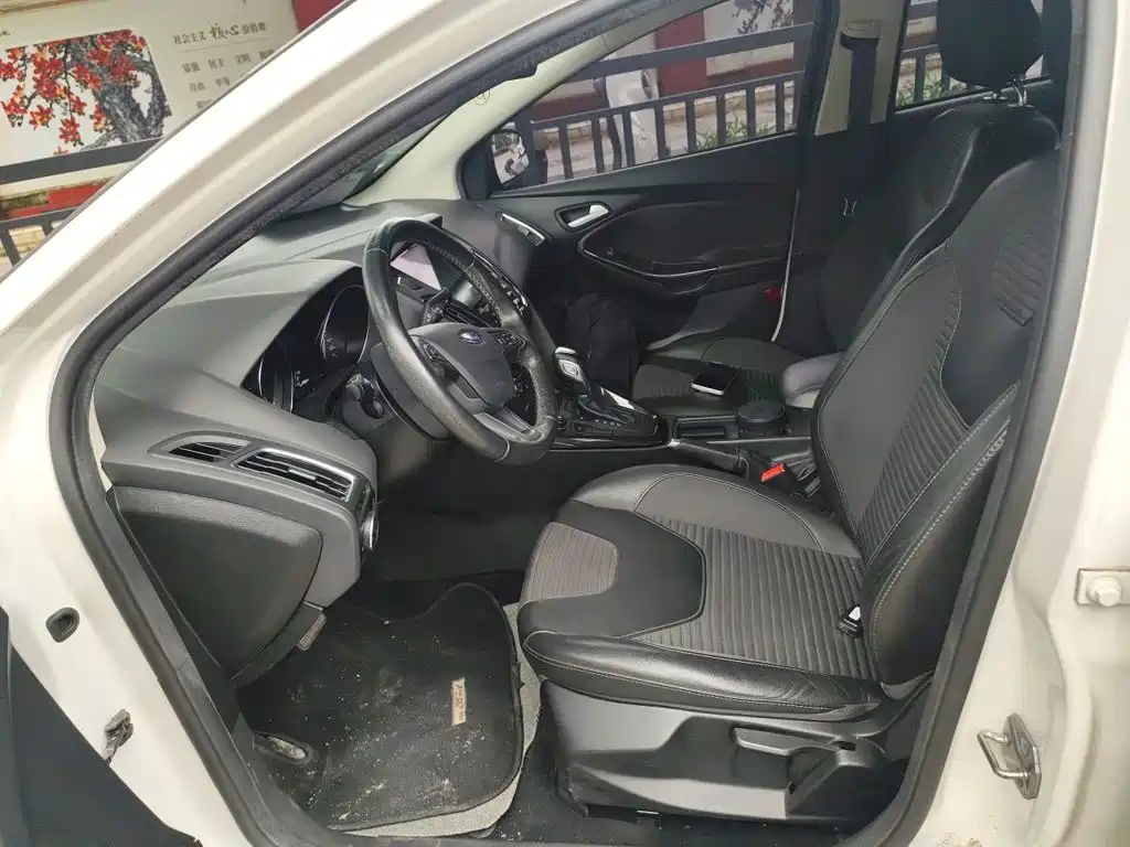 Ford Focus — миниатюра 16