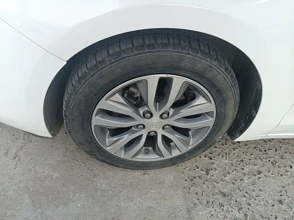 Buick Excelle — миниатюра 23