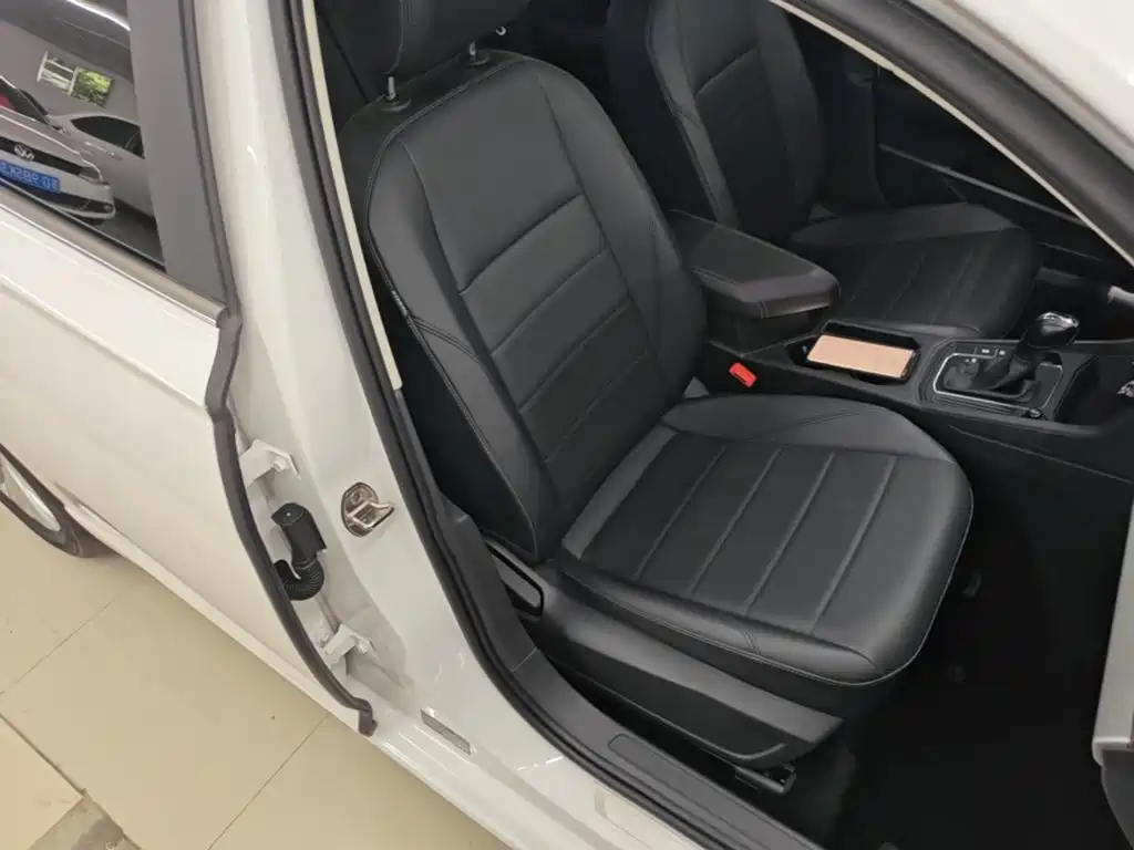 Volkswagen Lavida — миниатюра 25