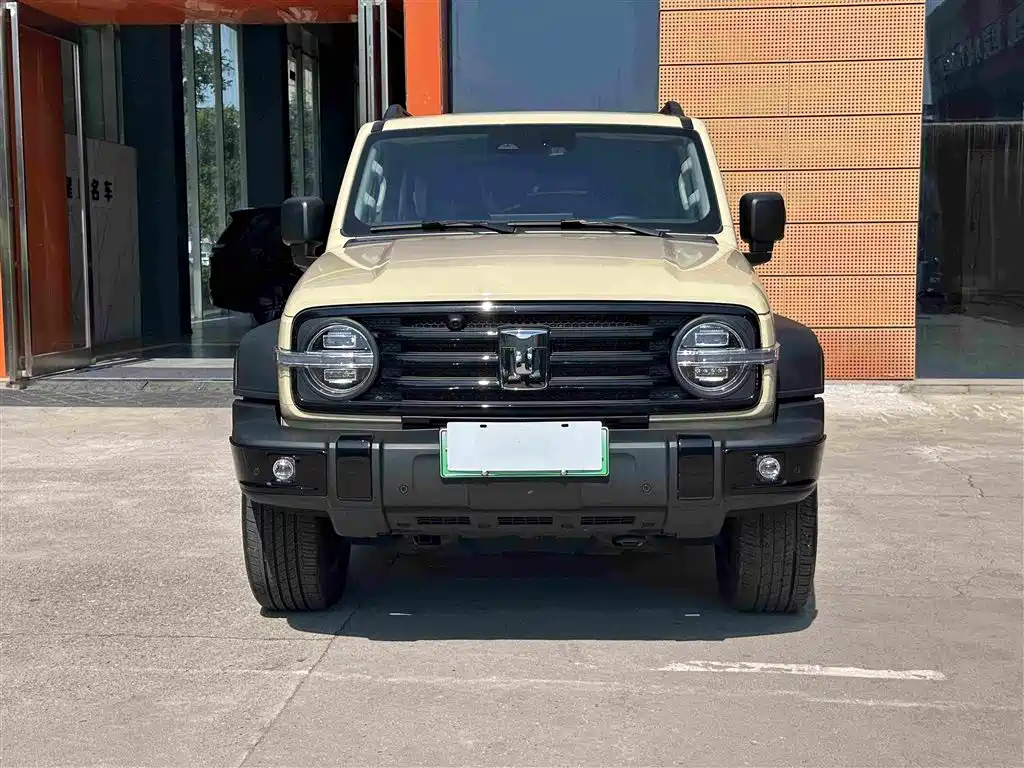 Tank 300 2025 Hi4-T 37.1kWh