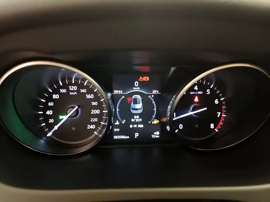 Land Rover Discovery Sport — миниатюра 12