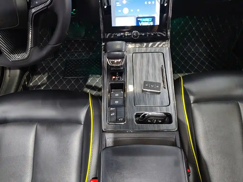 Roewe RX5 — миниатюра 14