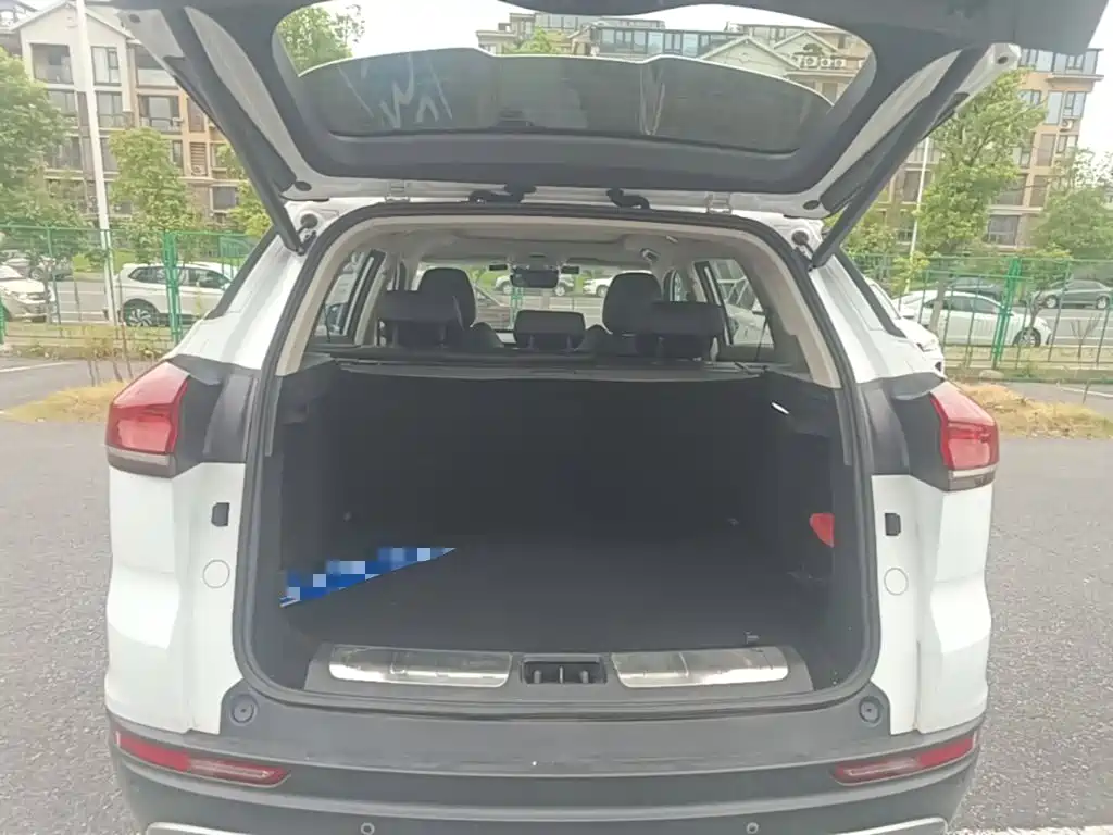 Geely Boyue — миниатюра 19