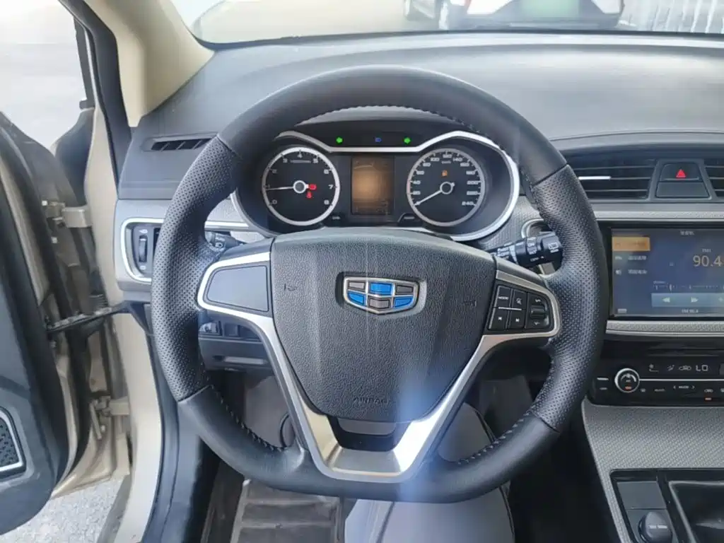 Geely Emgrand GS — миниатюра 11