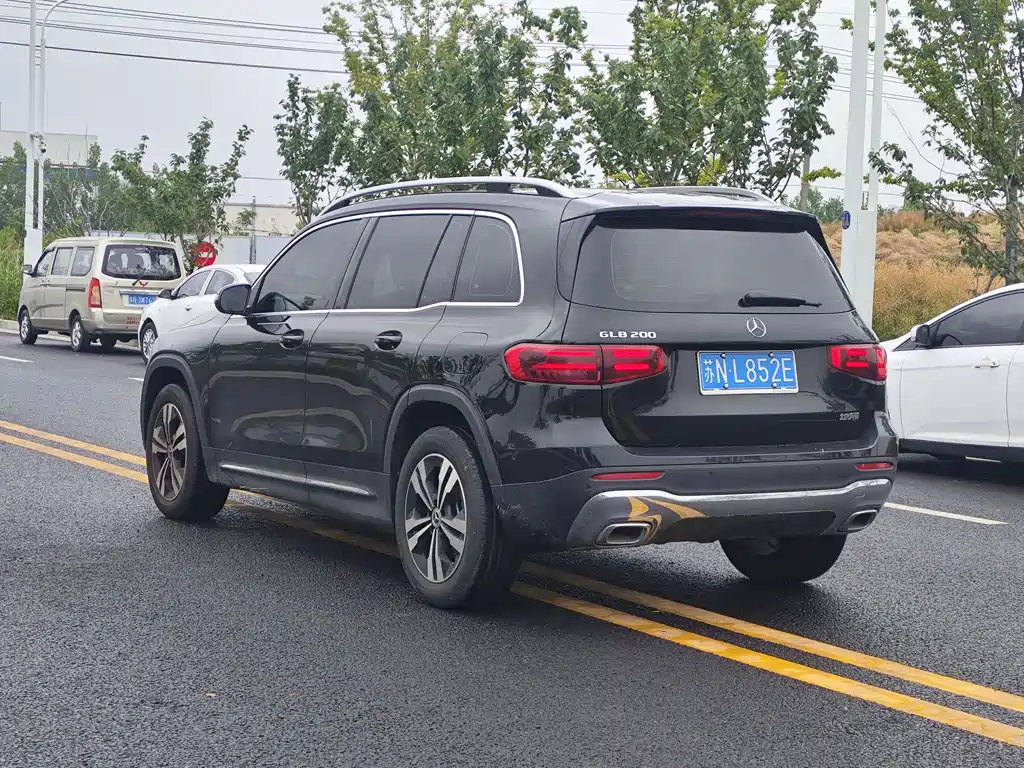 Mercedes-Benz GLB - фото 6