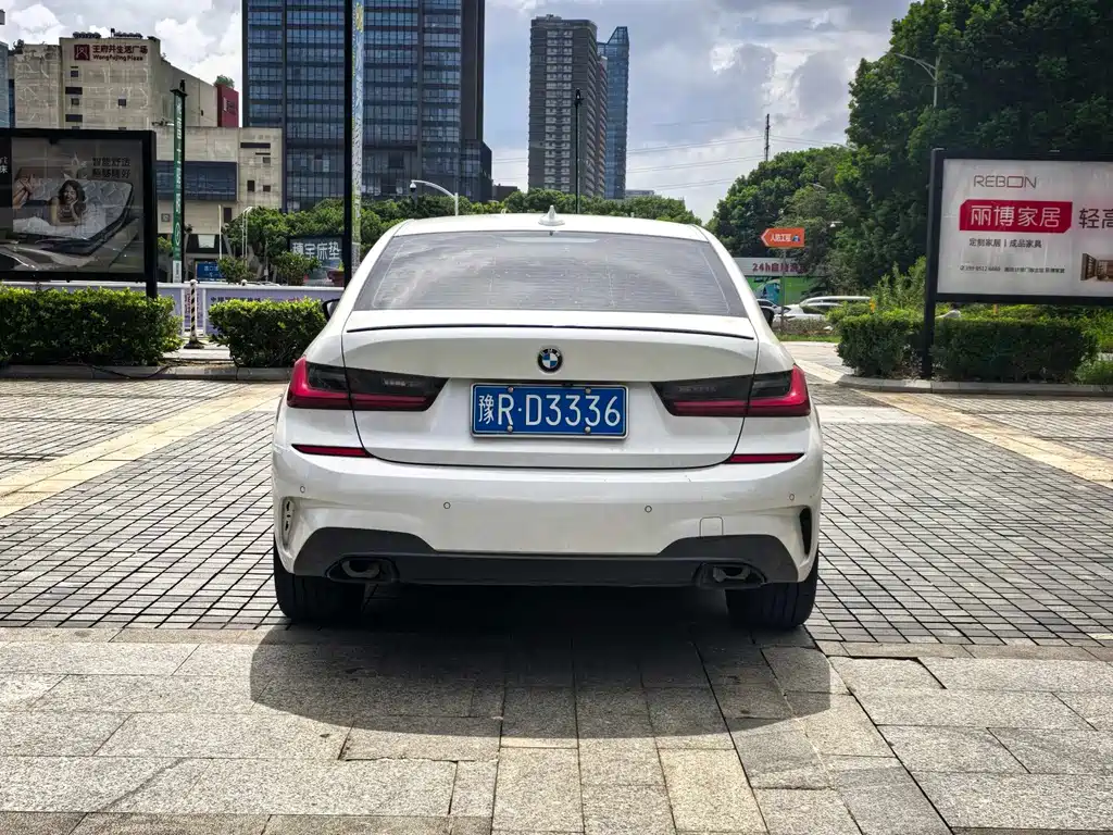 BMW 3 Series — миниатюра 5