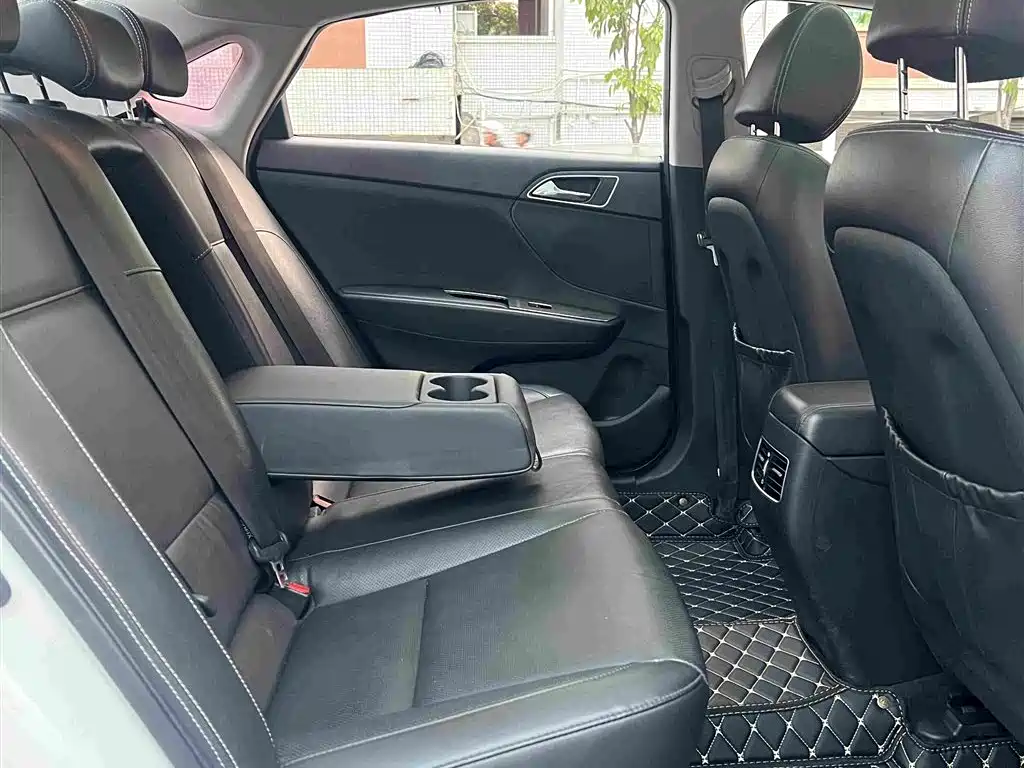 Hyundai Mistra — миниатюра 10
