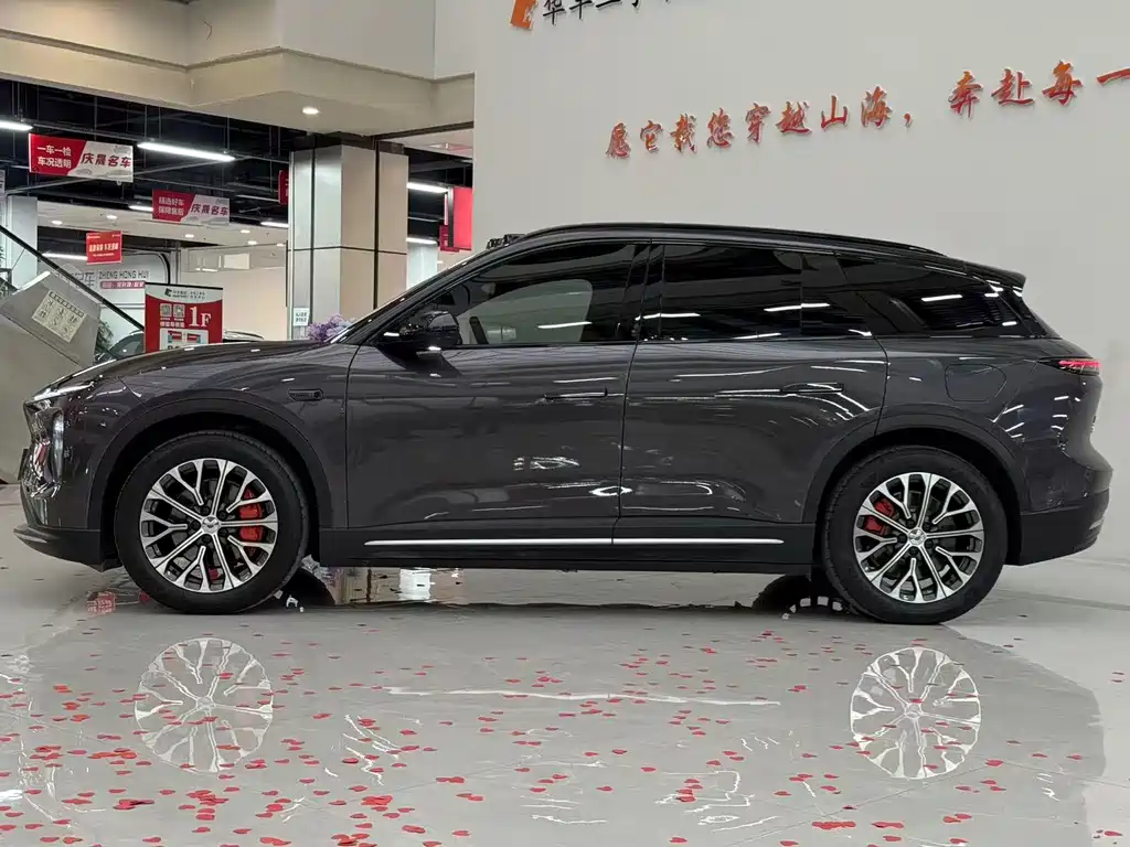 NIO ES6 — миниатюра 4