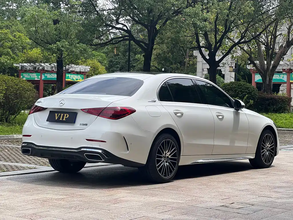 Mercedes-Benz C-Class — миниатюра 23
