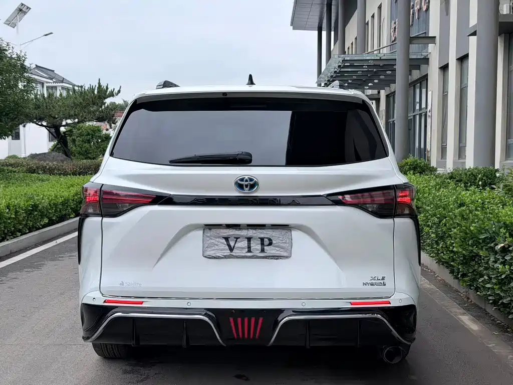 Toyota Sienna 2022 2.5L AT