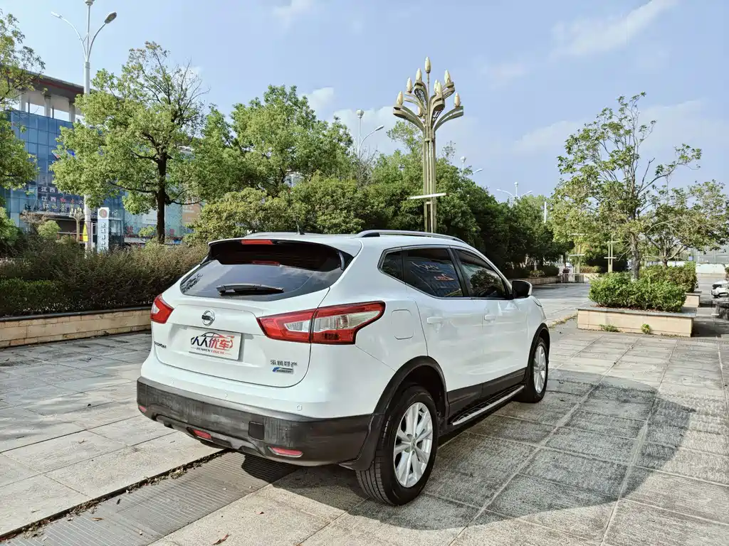 Nissan Qashqai — миниатюра 6