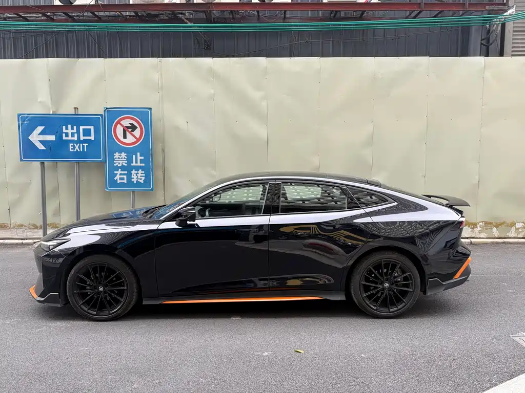 Changan UNI-V — миниатюра 3