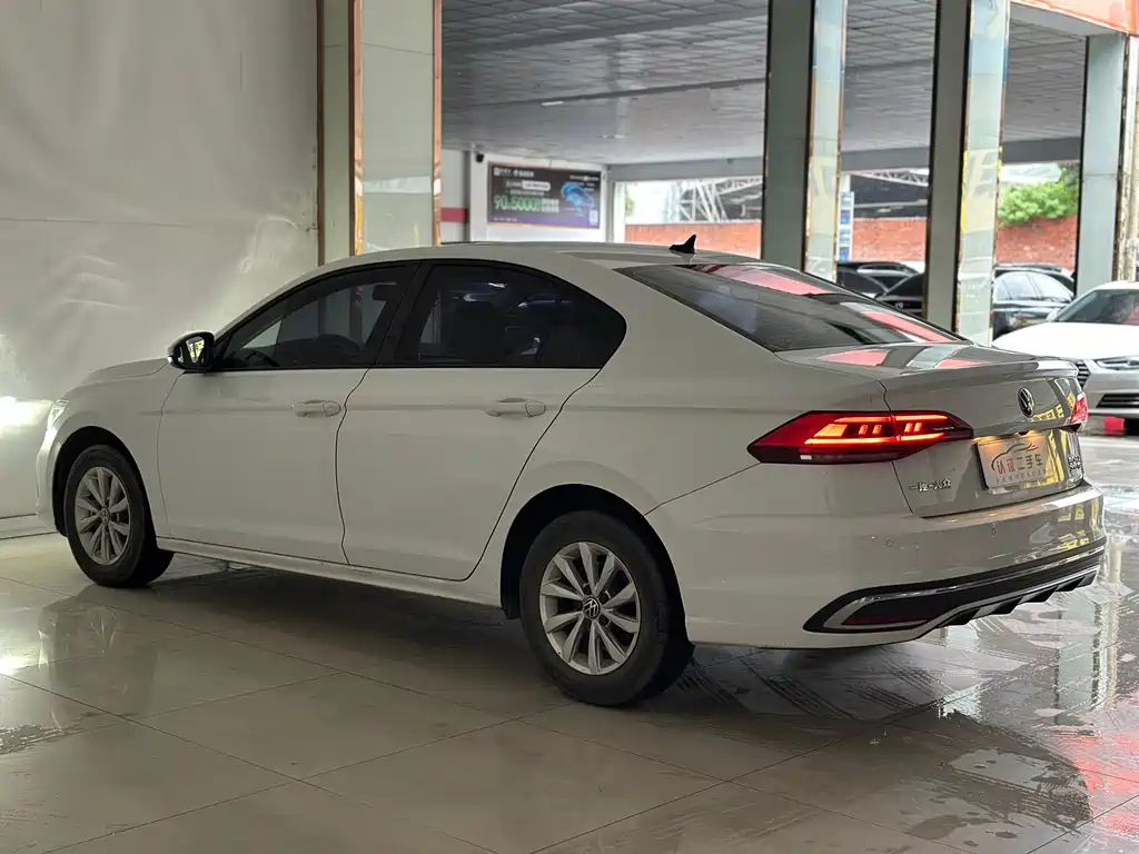 Volkswagen Bora — миниатюра 18