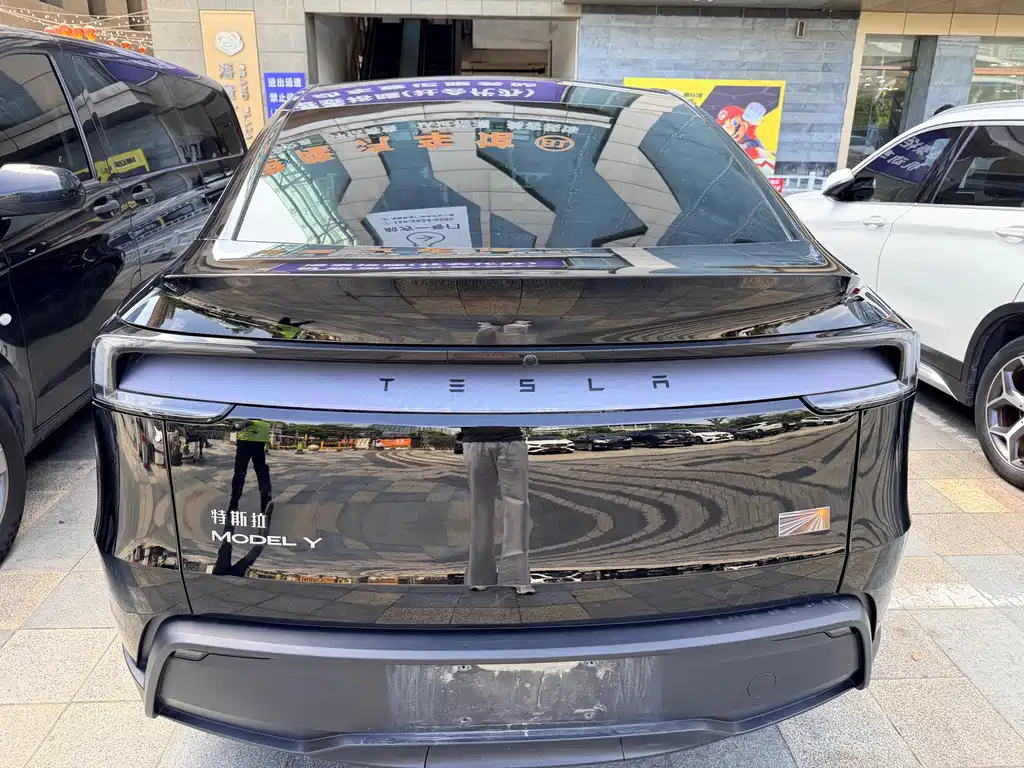 Tesla Model Y — фотографии объявления, Фото 16