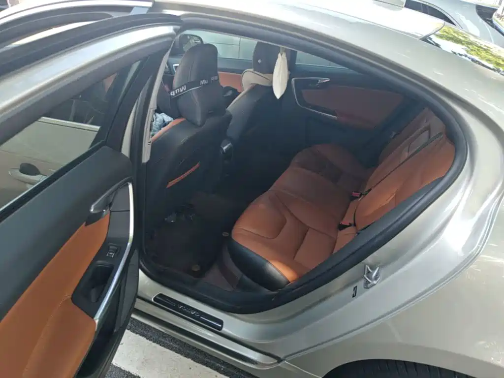 Volvo S60 — миниатюра 24