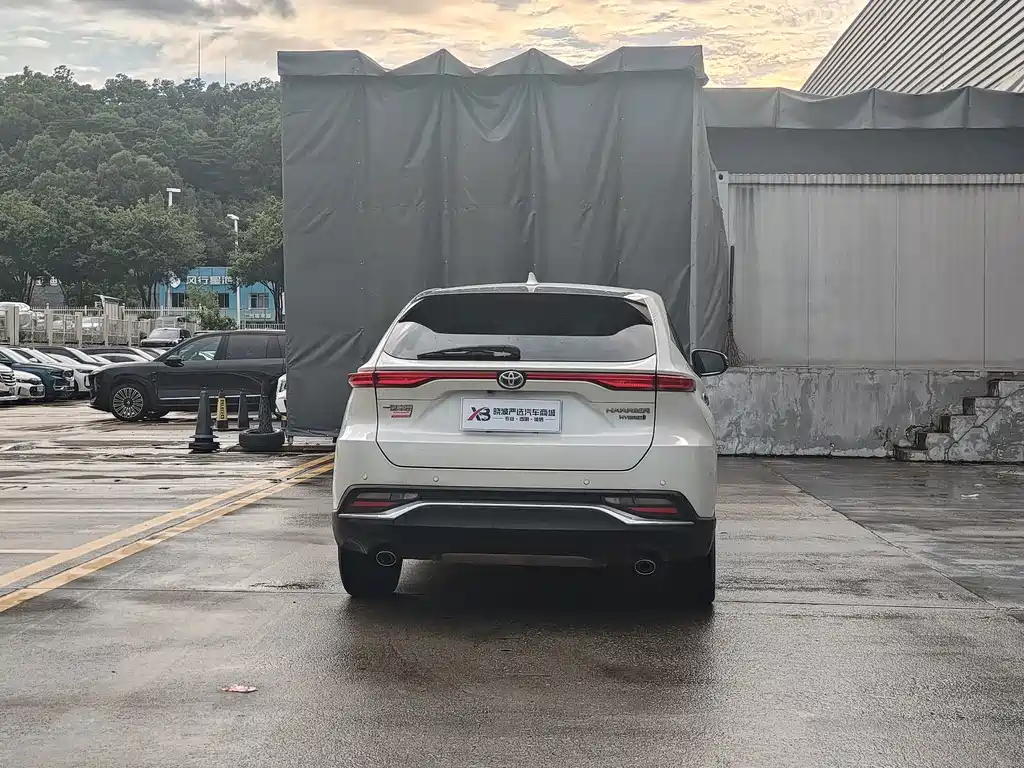 Toyota Harrier — миниатюра 6