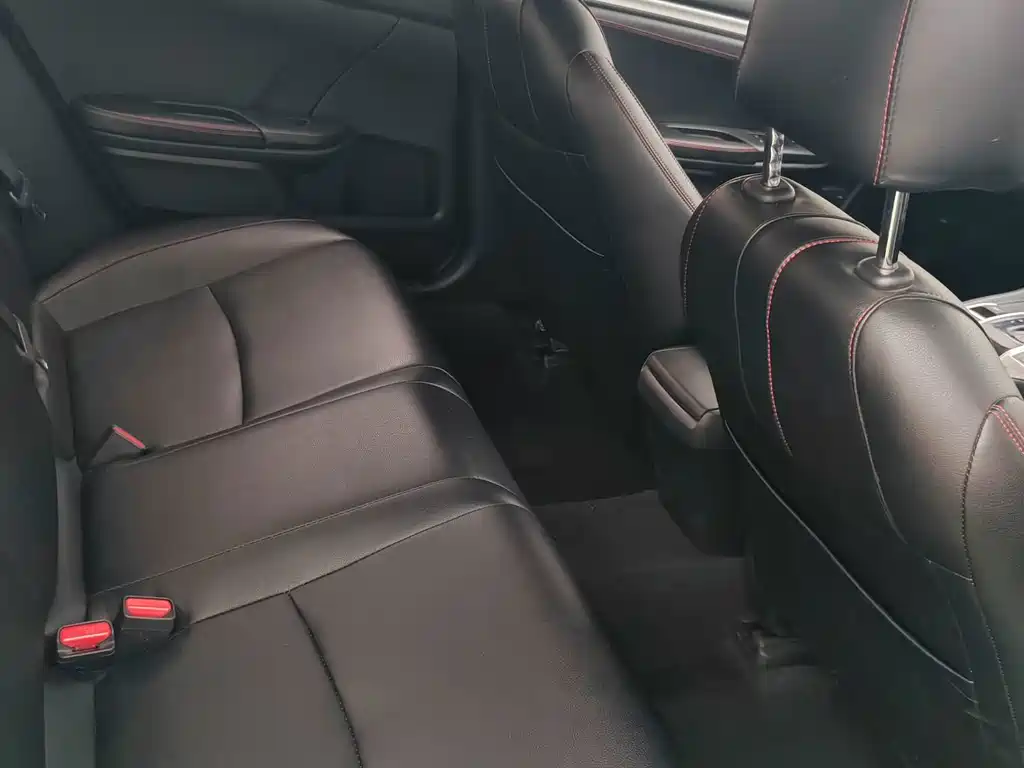 Honda Civic — миниатюра 8