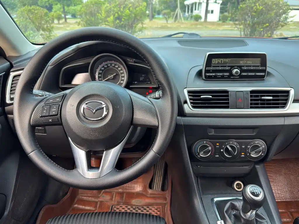 Mazda 3 Axela — миниатюра 8