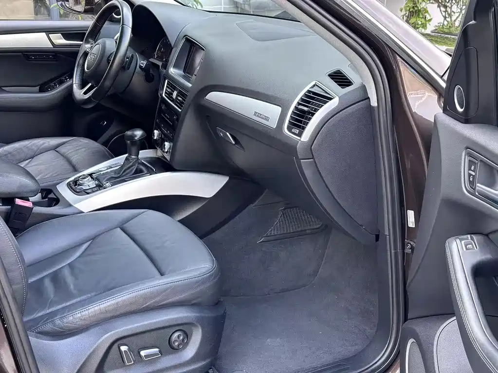 Audi Q5 (Import) — миниатюра 11