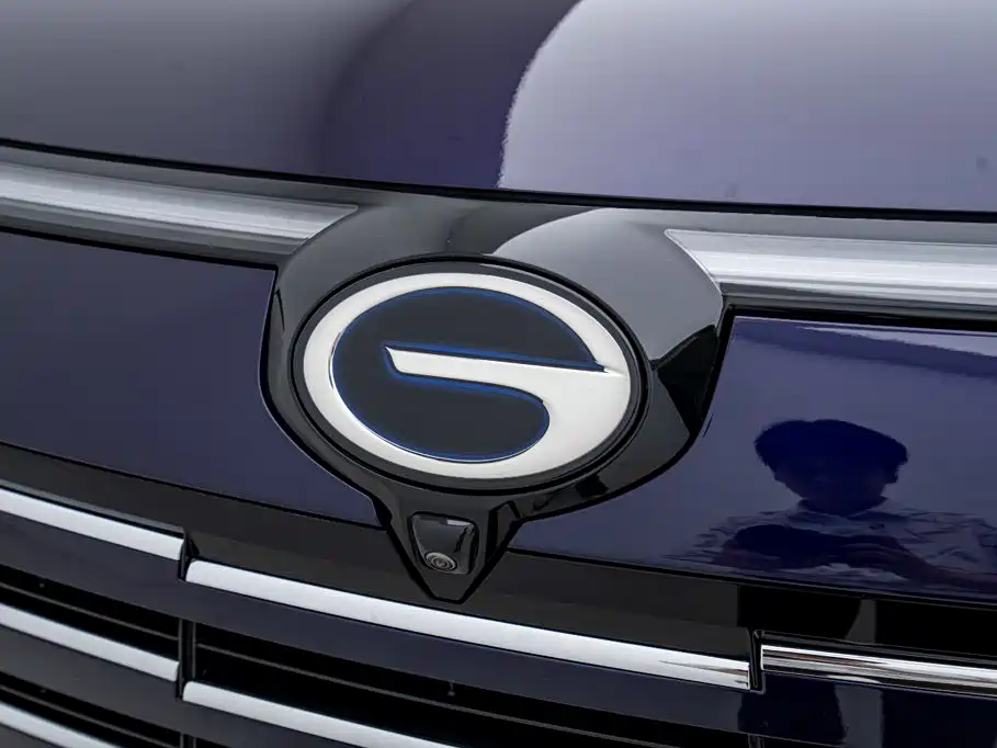 GAC Motor 传祺E8 PHEV — миниатюра 11