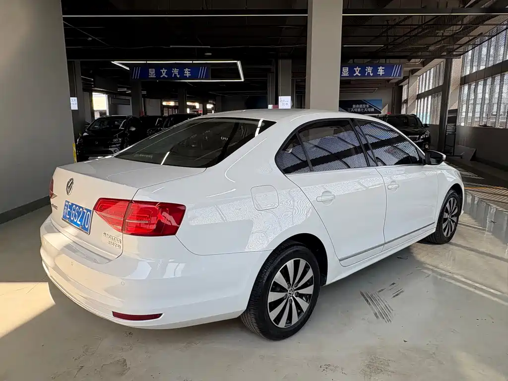 Volkswagen Sagitar — миниатюра 15
