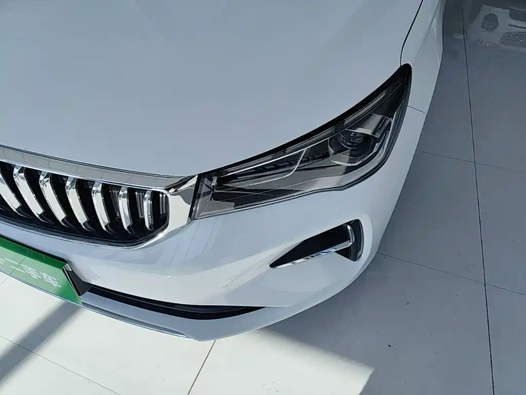 Geely Emgrand — миниатюра 24