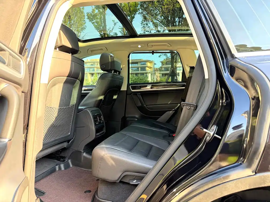 Volkswagen Touareg — миниатюра 8