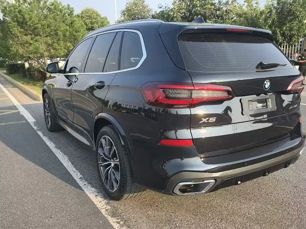 BMW X5 (Import) — миниатюра 7