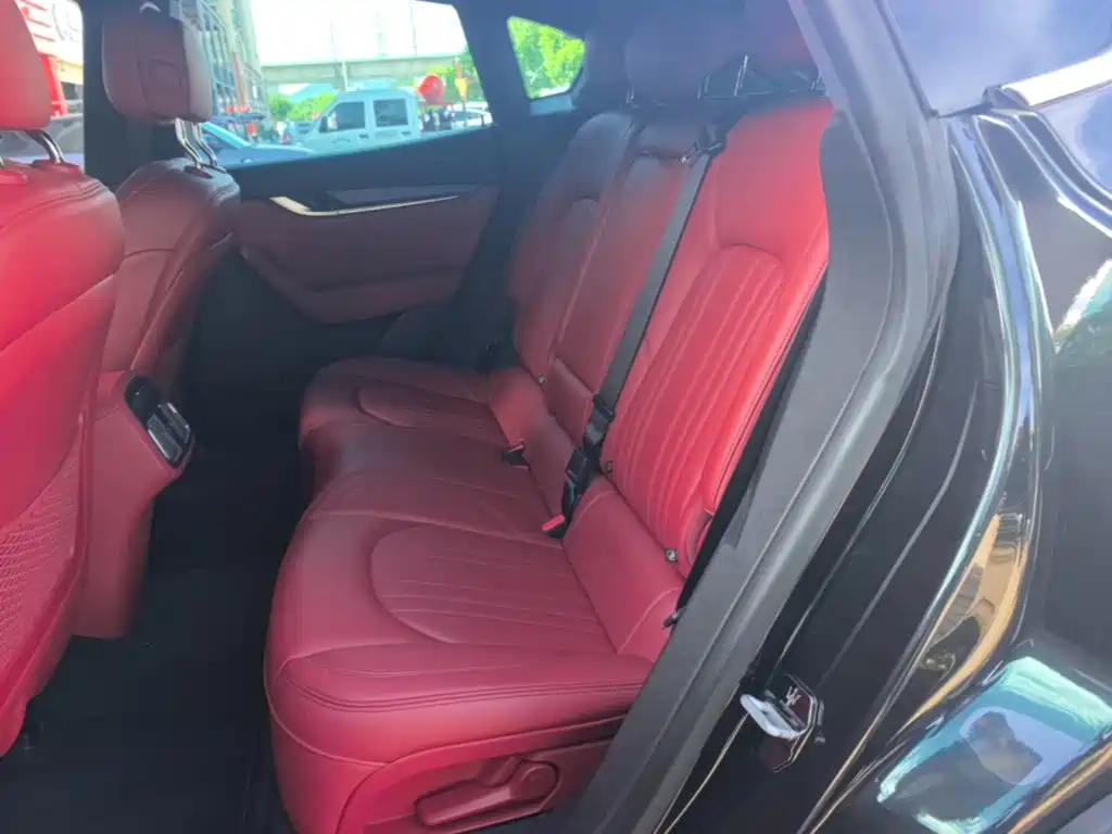Maserati Levante — миниатюра 17