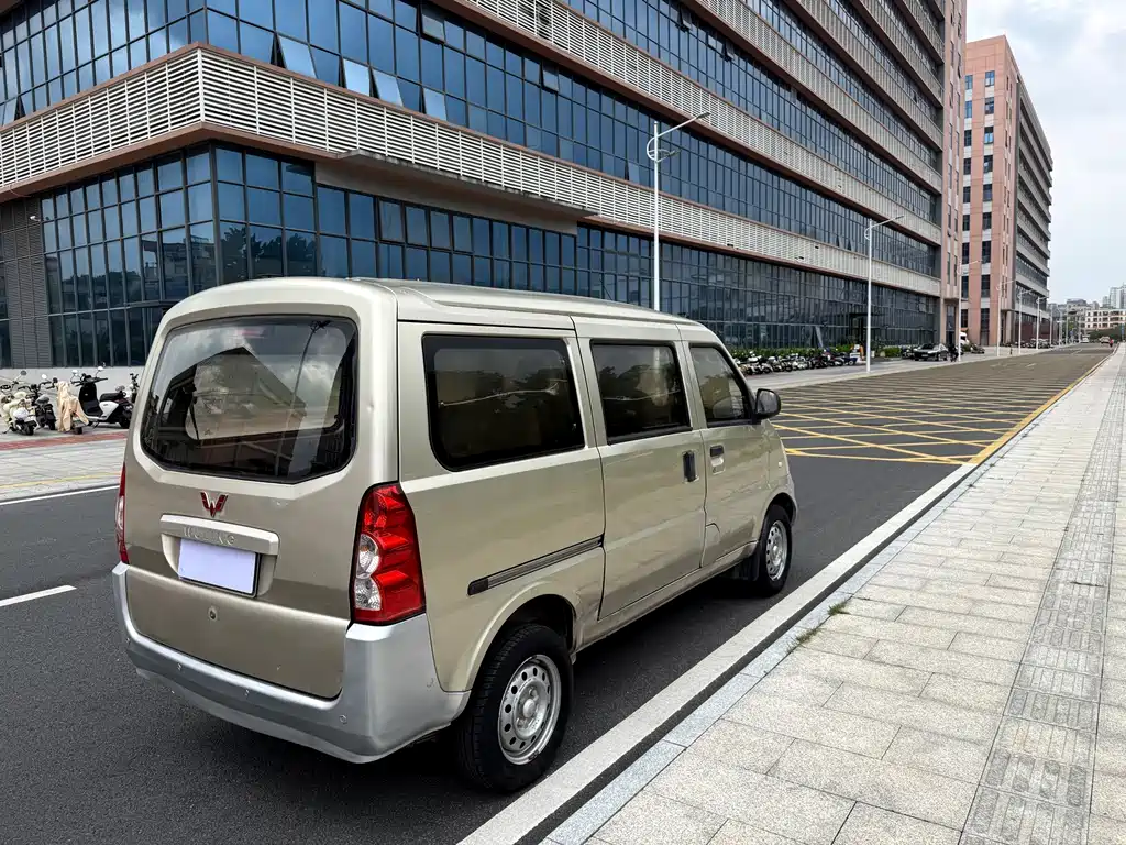 Wuling Rongguang — миниатюра 6